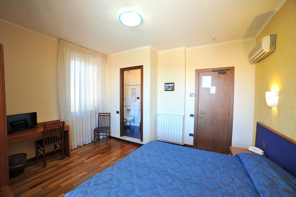 Hotel Nazionale Bolsena Luaran gambar